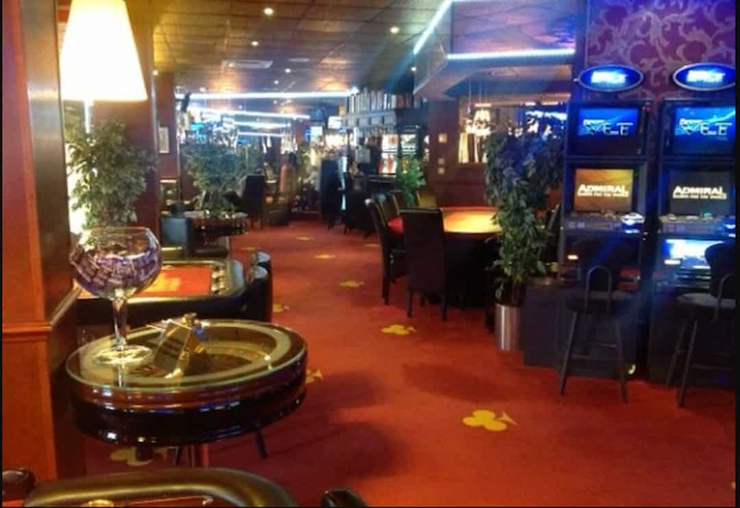 Lucky89 Border Casino song bac da dich vu